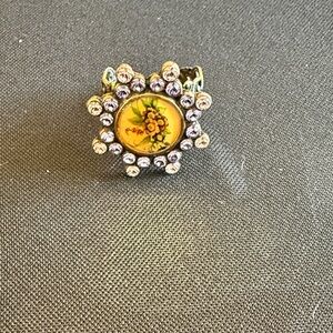 Floral Vintage-Inspired Ring